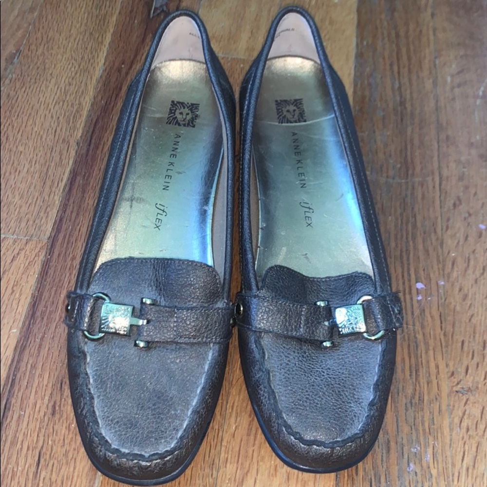 Women’s dress flats